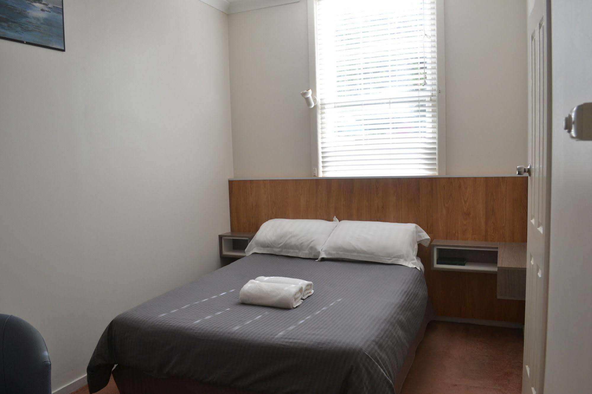 Hobart Tower Motel Extérieur photo