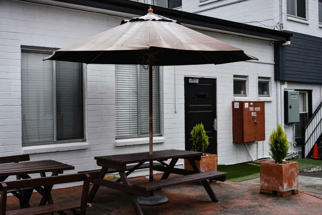 Hobart Tower Motel Extérieur photo